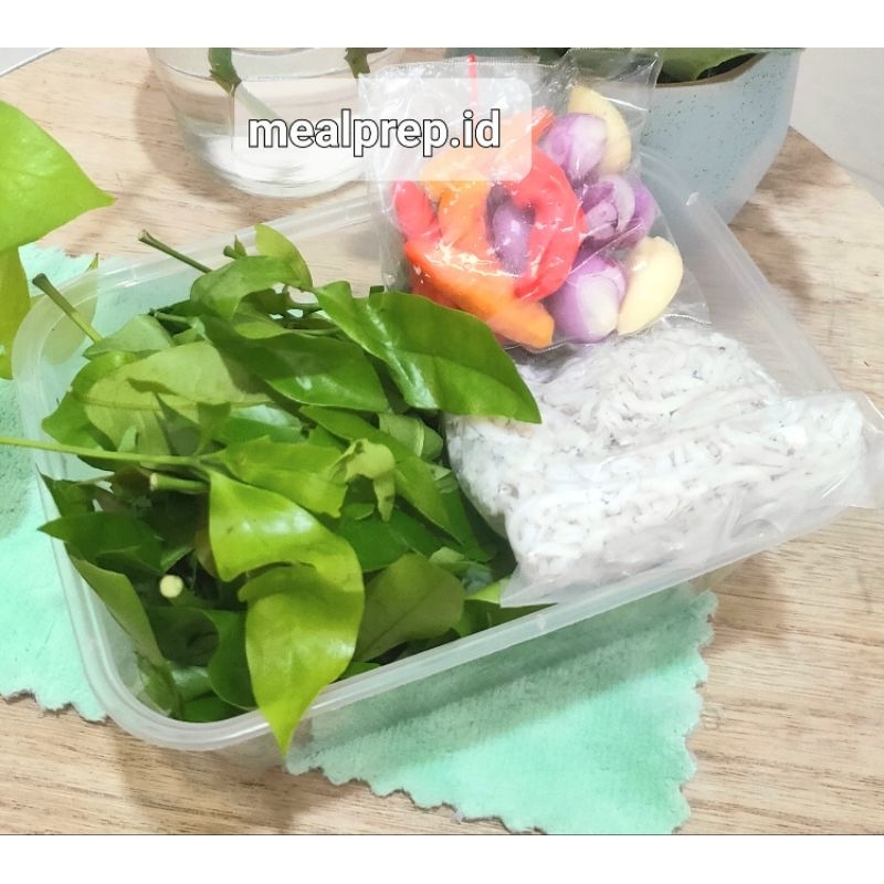 

FOODPREP TUMIS TERI MEDAN DAUN MELINJO