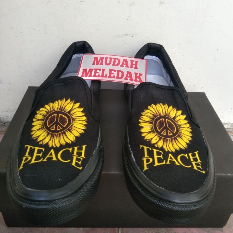 sepatu slip on TEACH PEACE PREMIUM QUALITY NOBRAND