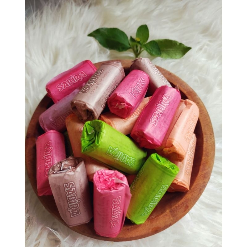 

Dodol Garut aneka rasa 1 KG