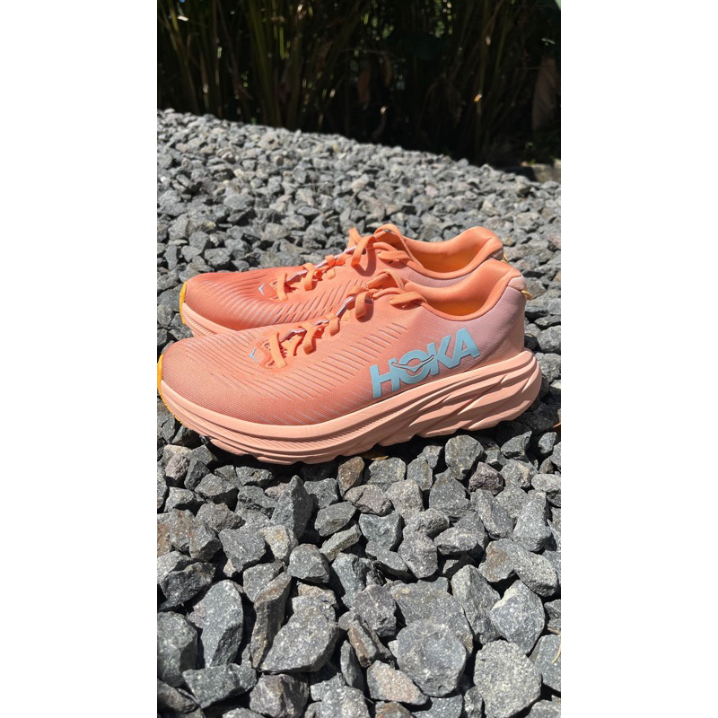 prelove sepatu hoka w rincon 3