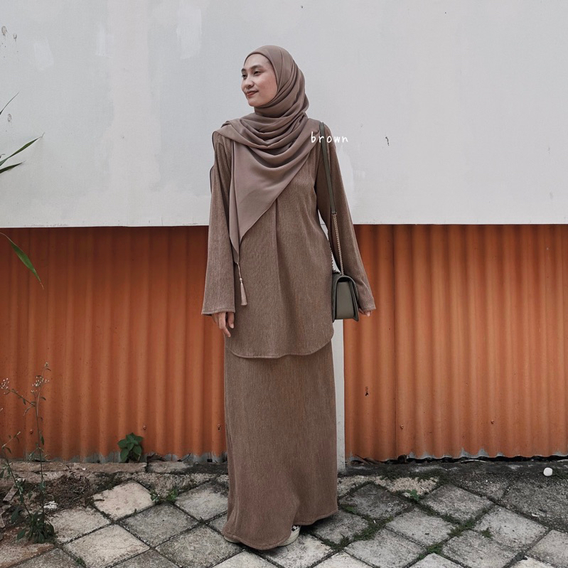 SAILA KNIT SET MALAYSIAN TUNIK DAN ROK (hijab shafiyya hi.shafiyya)