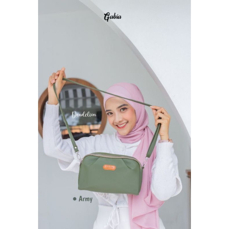 Dandelion Bag by Gabia