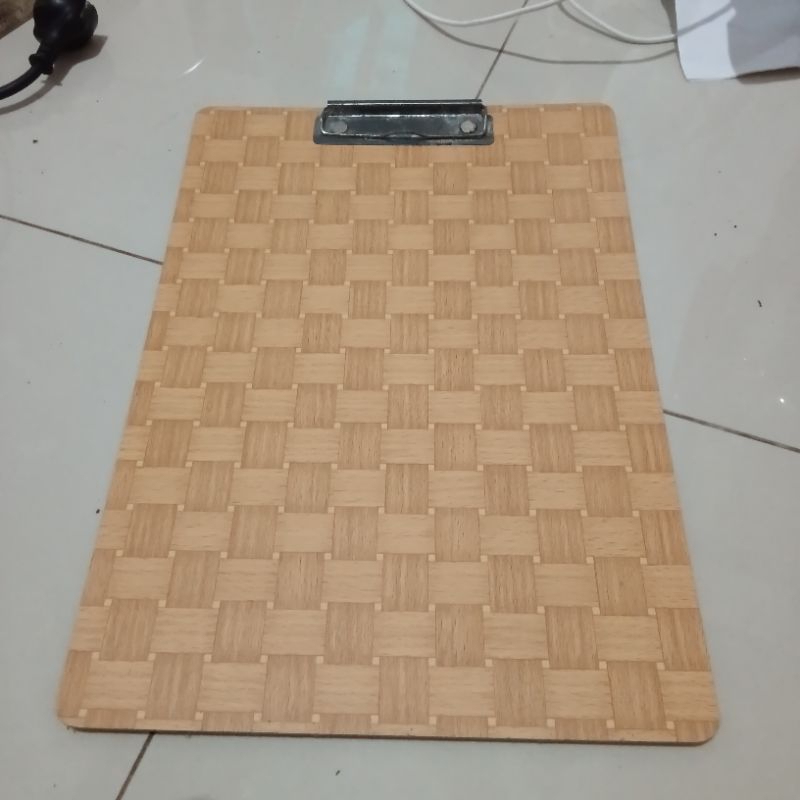 

Papan clipboard ujian
