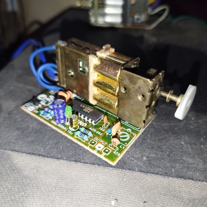 Radio Tuner fm mono sakata kuning