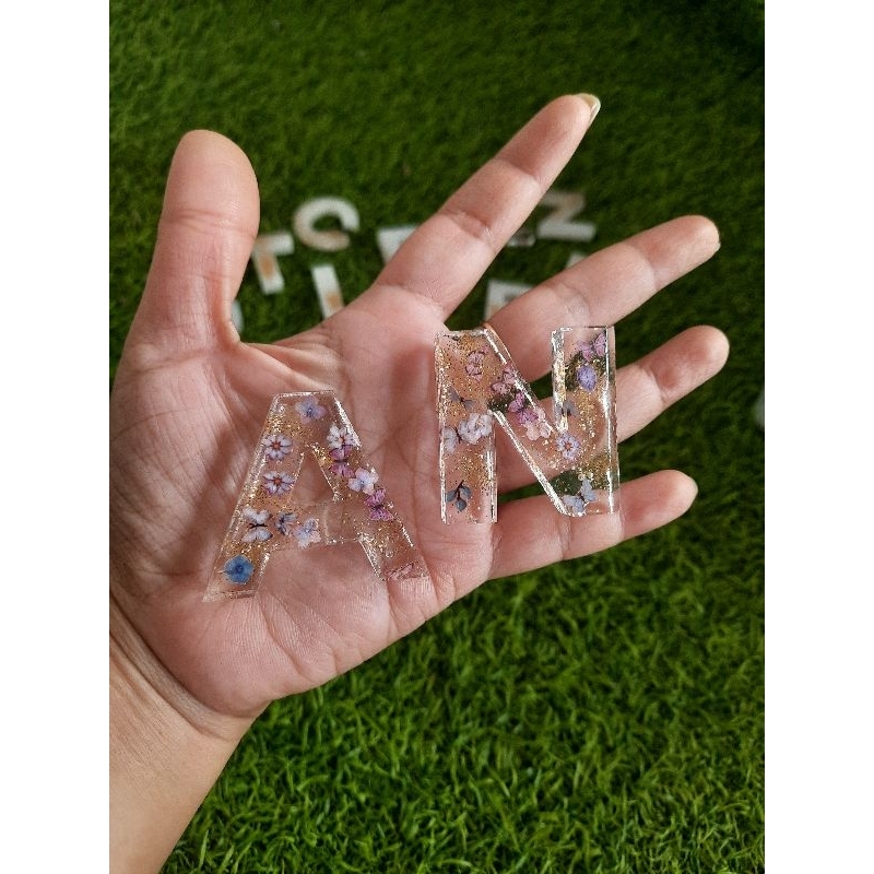 ganci resin inisial