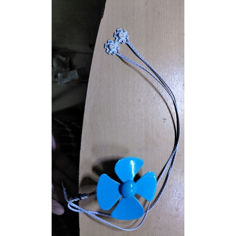 Lampu layangan dinamo 2 LED hpl 3 watt