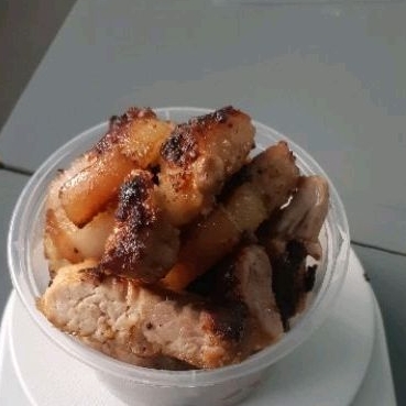

paket babi panggang 250 gr dan sambal andaliman