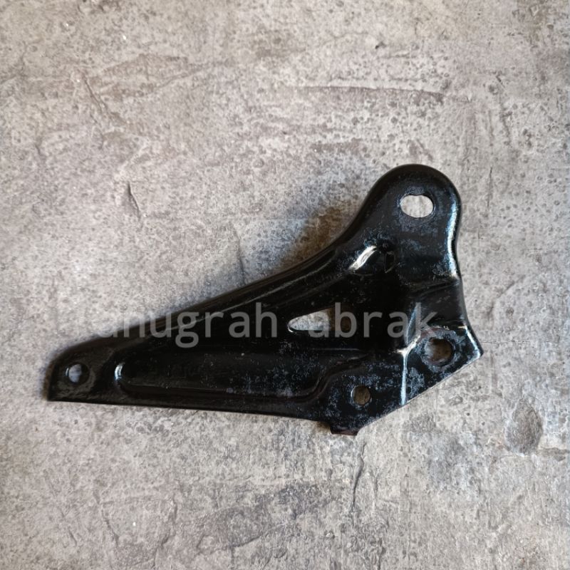 bracket pangkon dudukan knalpot Honda Astrea Prima Star original