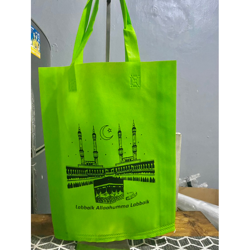 

GOODIE BAG TAS OLEH - OLEH SOUVENIR HAJI DAN UMROH 25x35x8 CM / TAS HAJI UMROH / TAS SOUVENIR / TAS HAMPERS / TAS OLEH-OLEH / TAS RAMAH LINGKUNGAN