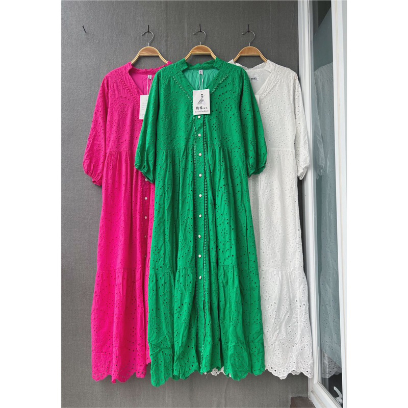 gege dress, dress eyelet, lafreya dress, gamis putih, white maxi, dress katun bordir, gamis eyelet, 