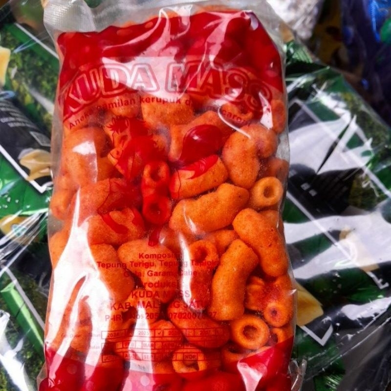 

siap kirim camilan makroni kuda mas
