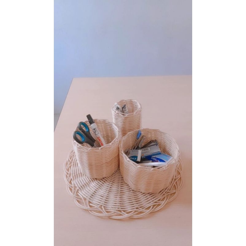 

Satu Set Tempat Pencil