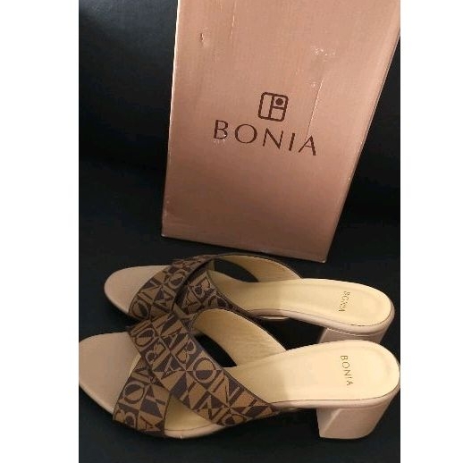 New --- Bonia Sandal Original