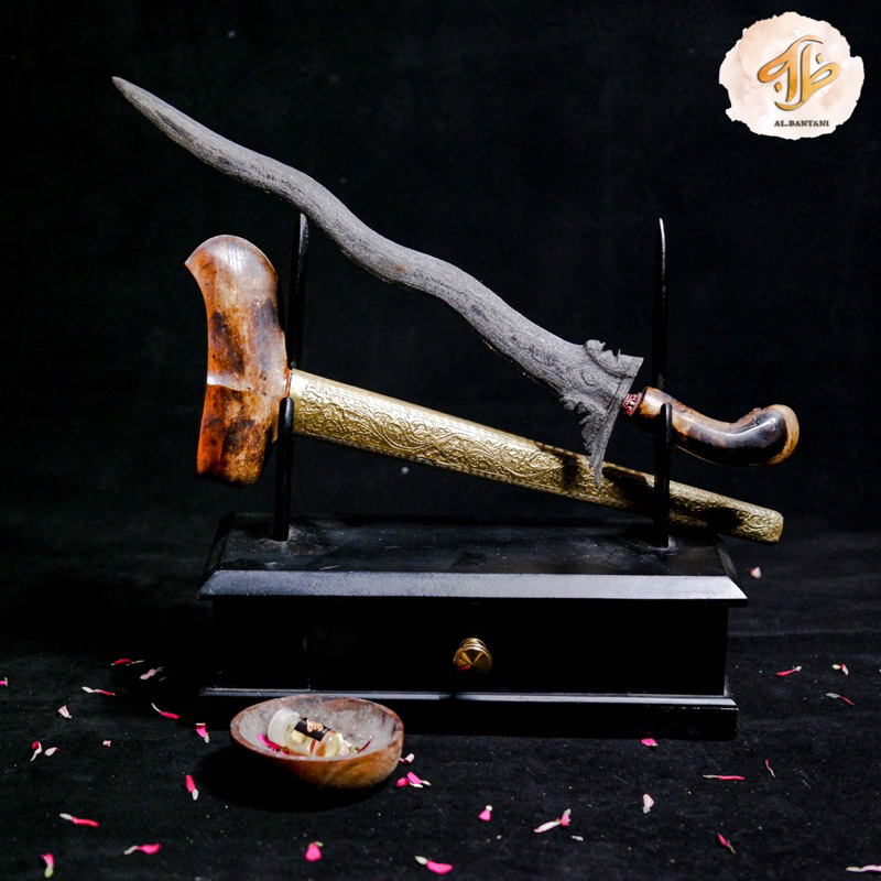 Keris Pandito Kembar Puser Bumi Mataram