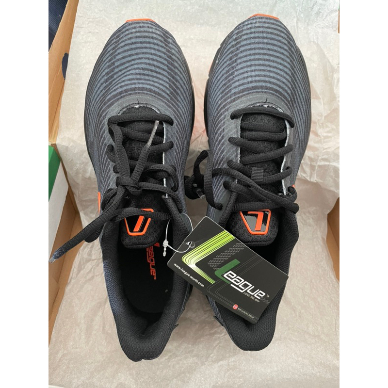 sepatu running original league