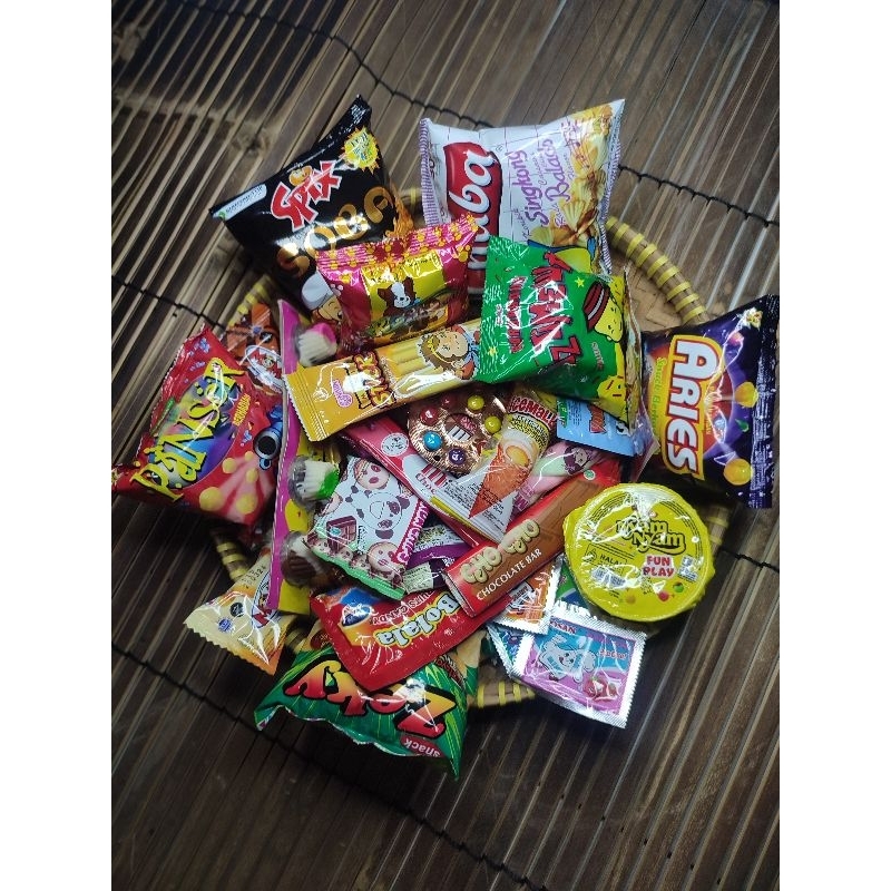 

Snacks Jadoel 90's isi 77 pcs !!!