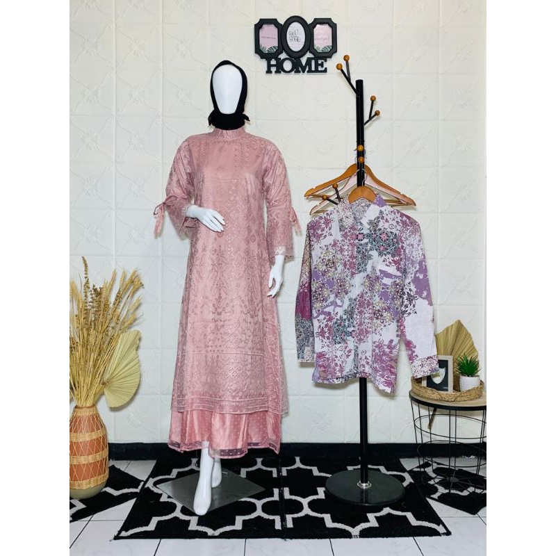 Gamis kebaya modern Tille Dot Melayu