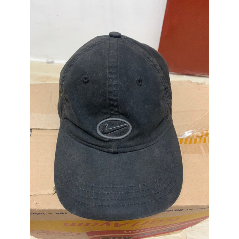 topi Nike vintage center logo second