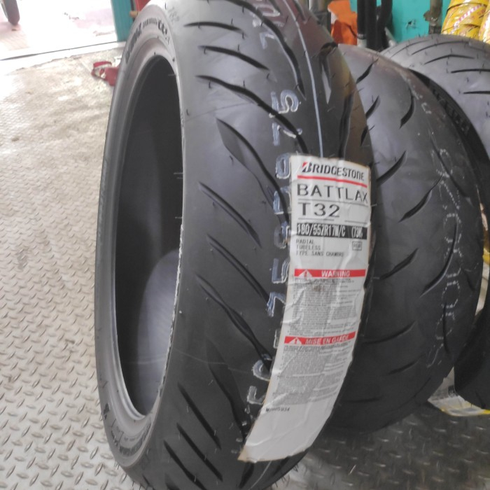 Ban battlax t32 180 55 Ring 17