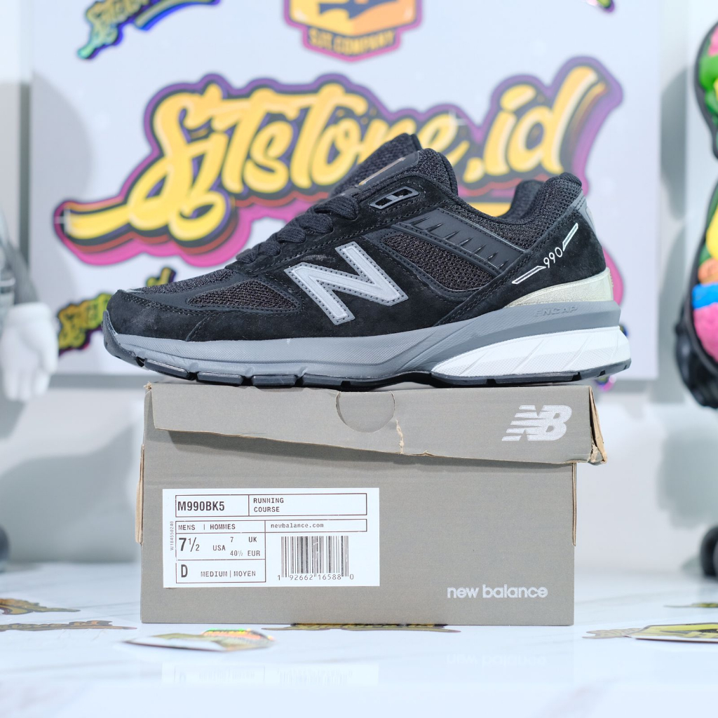 NB 990v5 Made In USA 'Black White'