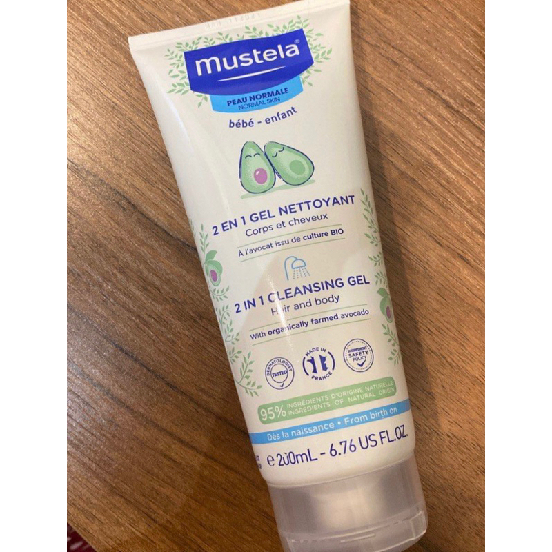 mustela hair and body cleansing