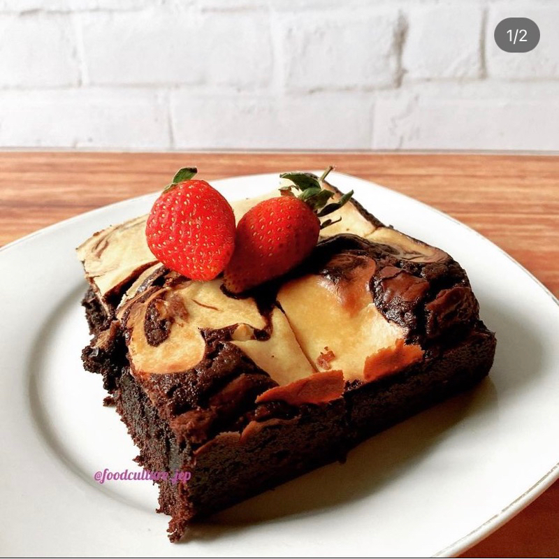 

Food Culture - Creamcheese Brownies/brownies coklat dengan krim keju premium /brownies krim keju premium size 20x20 cm