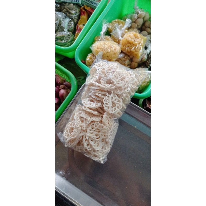 

krupuk seblak fenomenal gurih 300gr, krupuk seblak rafael 300gr, krupuk seblak mawar