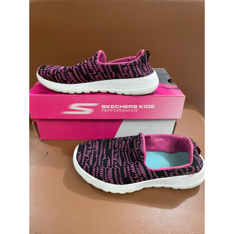 preloved sepatu skechers