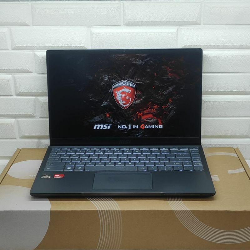 Laptop MSI GAMING Modern 14 B5M AMD Ryzen 5-5500U 16GB SSD 512GB IPS VGA 8GB