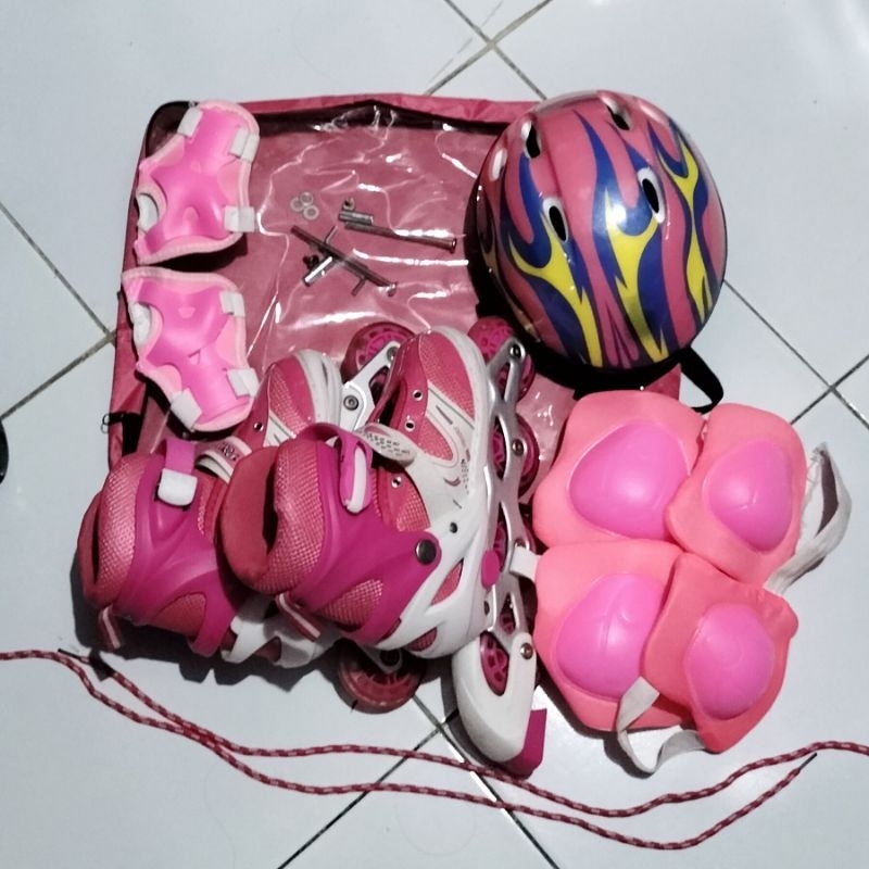 Sepatu Roda Anak Perempuan Full Set Inline Skate Pink Preloved