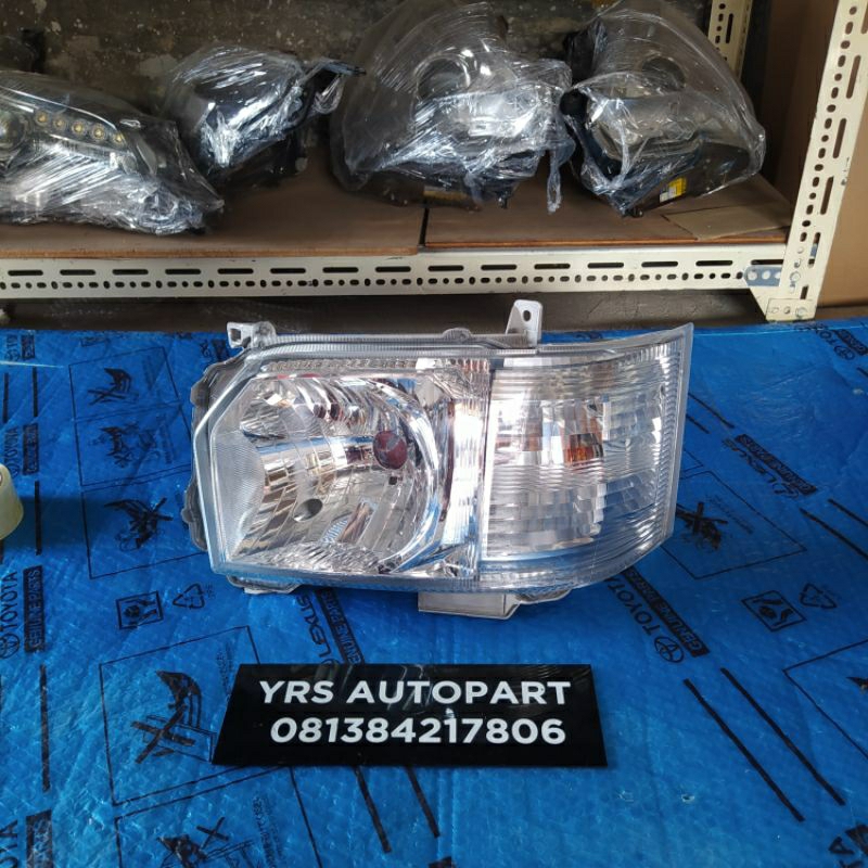 Lampu Depan Headlamp toyota Hiace kiri original