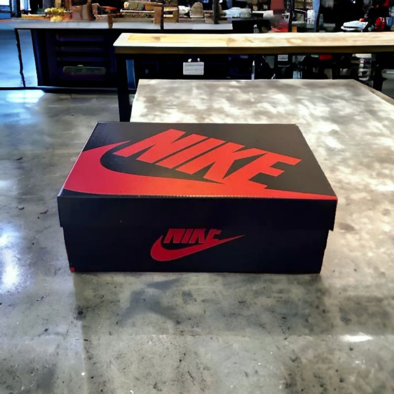 DUS SEPATU NIKE HITAM MERAH GLOSSY