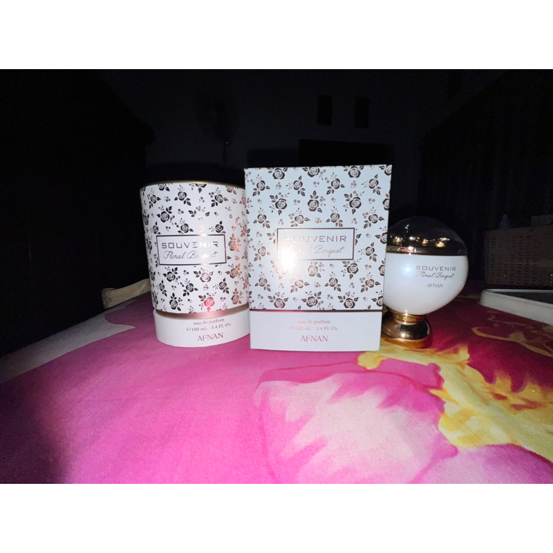 Preloved Souvenir Floral Bouquet by Afnan