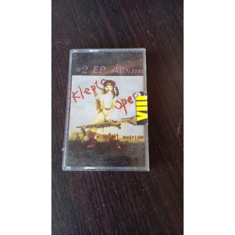 kaset pita klepto opera