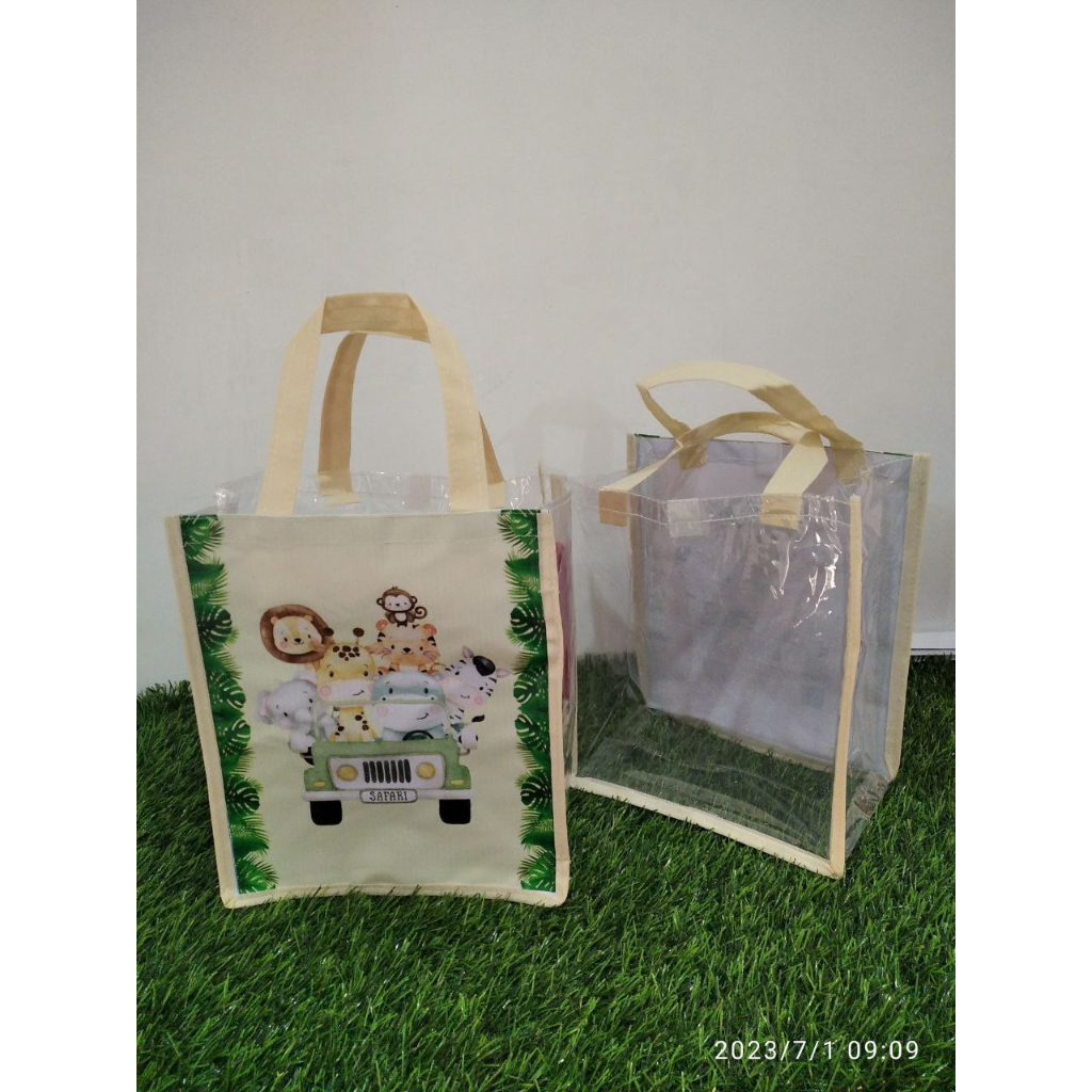 

Tas Mika Ready Ukuran 20 x 14 x 25( Tidak Bisa Custom )