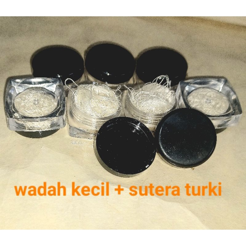 

wadah tinta kecil + sutera turki