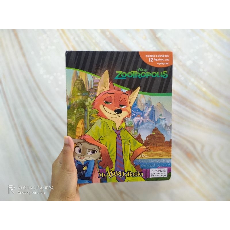 Vin - BUSY BOOK ZOOTROPOLIS (12 FIGURE & PLAYMAT)