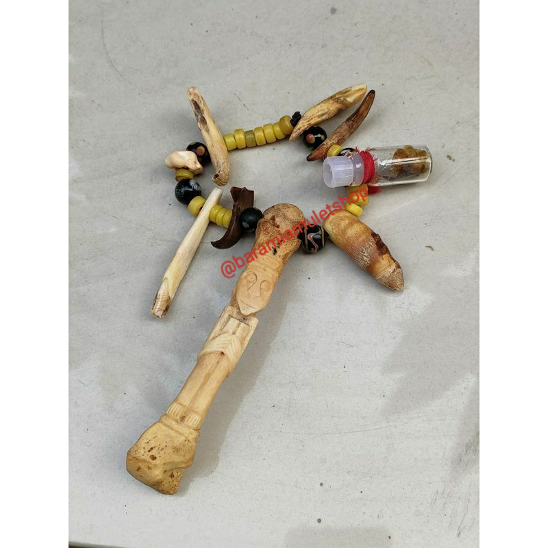 Liontin Penyang Borneo