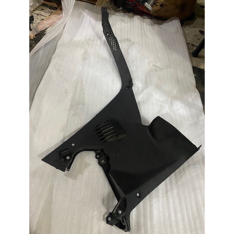 inner L mid cowl cbr 250rr original kiri fairing dalam cbr 250rr original kiri