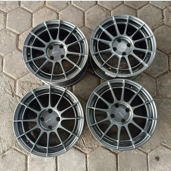 Velg Mobil Bekas Ring 15 Buat Mobil Brio Jazz Ayla Agya Calya Sigra Datsun Mobilio Ignis Yaris Freed