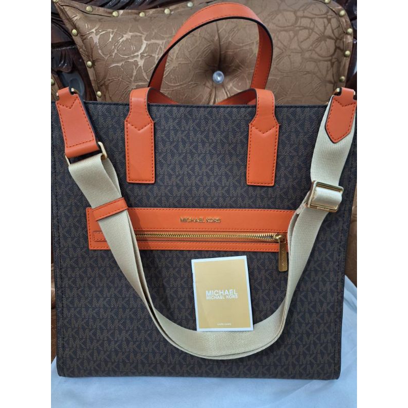 === SOLD ==== >>>>>>>>  TURIN HARGA ===>>> NBU / new  / Never been use Tas MK tote kenly