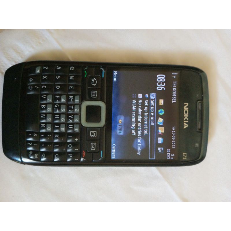 Nokia e71
