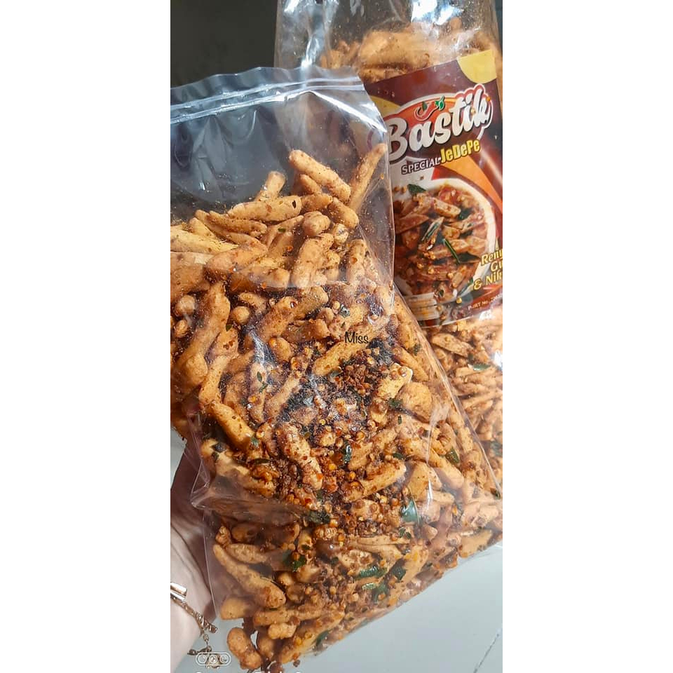 

Jajanan Basreng Ikan Ori dan Pedas 250gr - Baso Goreng Stik Bastik Bandung Jawa Barat Enak Murah Pedas Asin