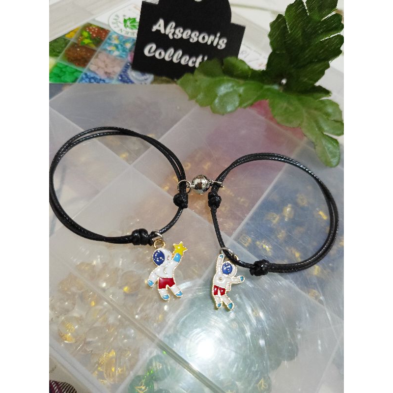 #GELANG COUPLE ASTRONOT WHITE MAGNET]
