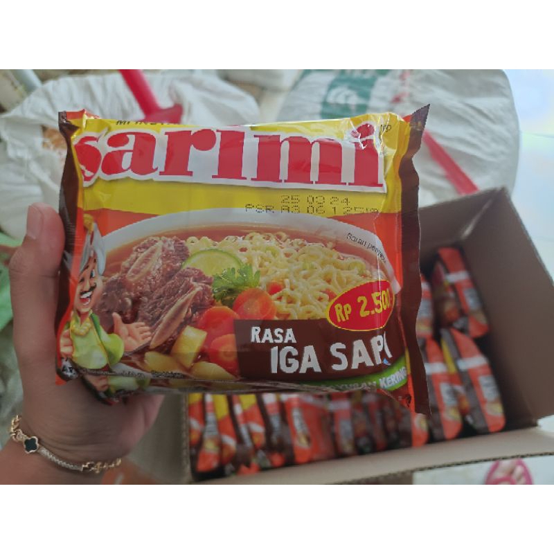 

sarimi iga sapi/ mie murah isi 5biji