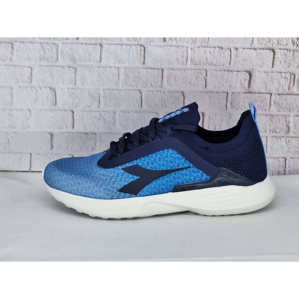 Sepatu lari pria blue navy DIADORA 100% Original