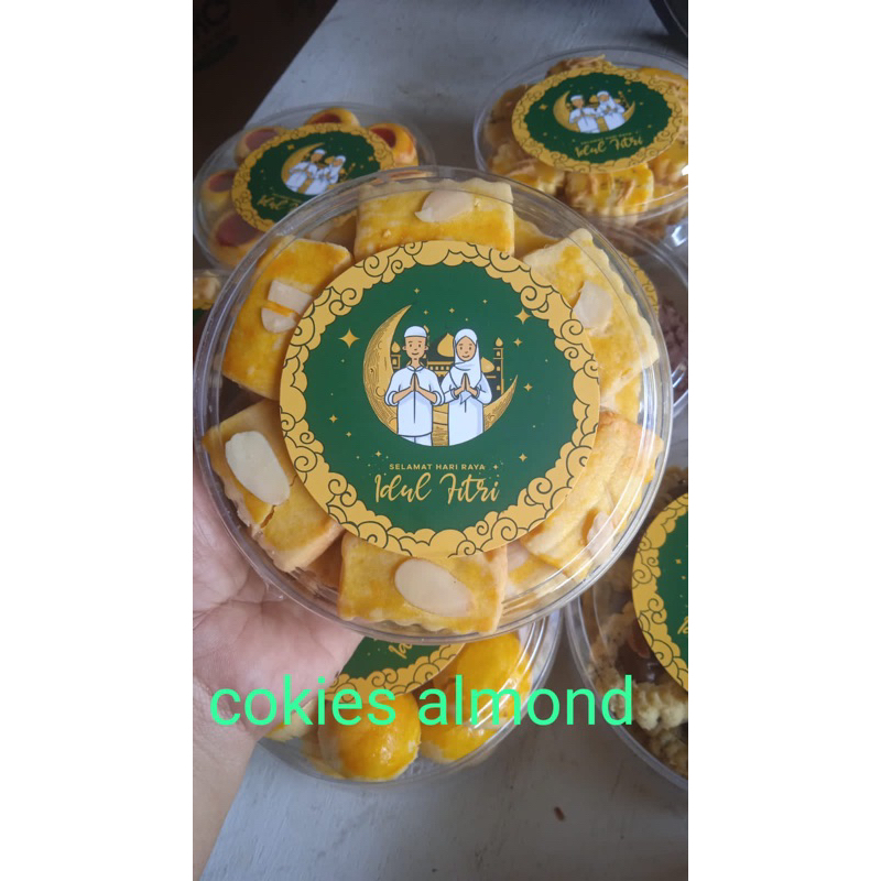 

Kue Kering Kacang Almond 250gram