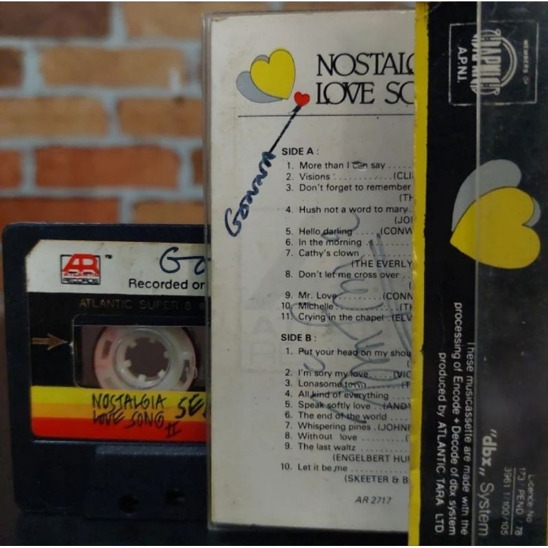 Kaset Pita Love Song