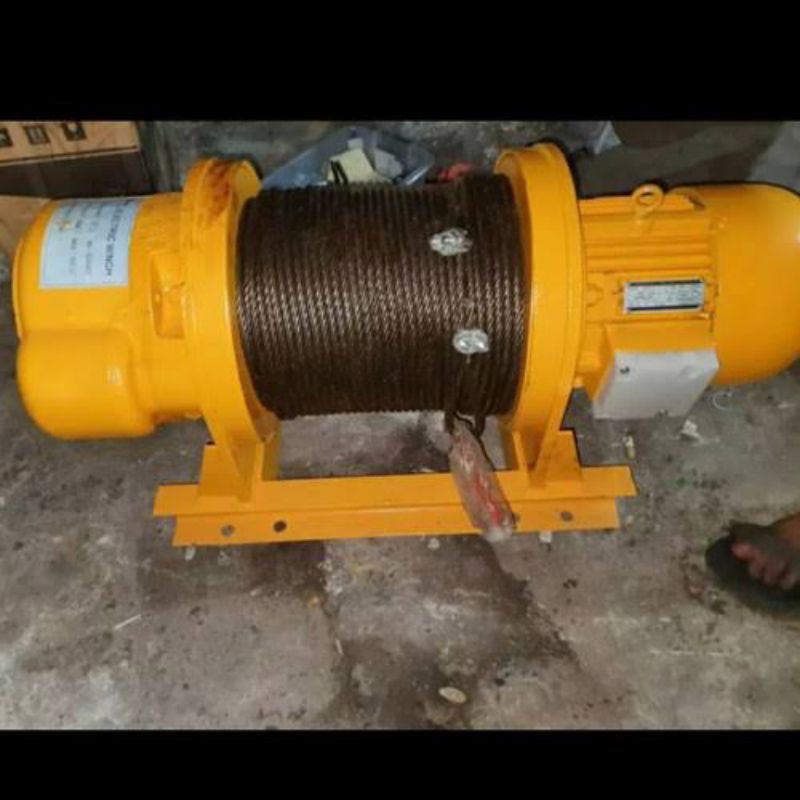 (UTC) Electric winch hoist 1 ton x 100m Weka