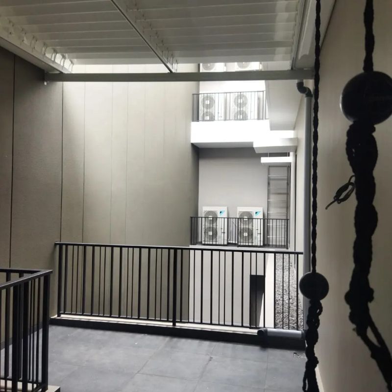 Atap Buka Tutup Aluminium "Lovera"